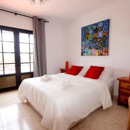 Holiday home House With 3 Bedrooms In Tias With Terrace And Wifi